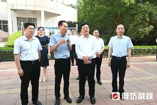 湖人球员本赛季单场30+次数：浓眉11次 詹姆斯10次 拉塞尔1次